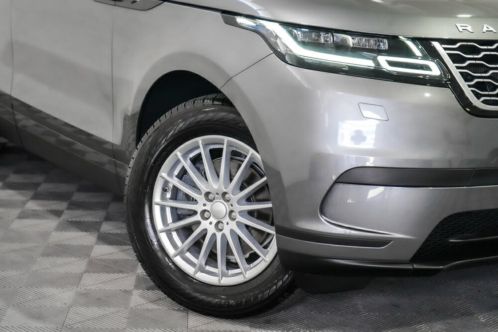 Land Rover Range Rover Velar image 2