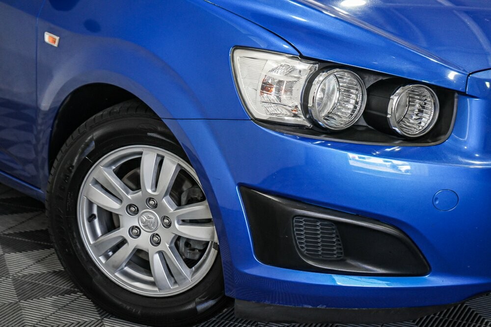 Holden Barina image 2