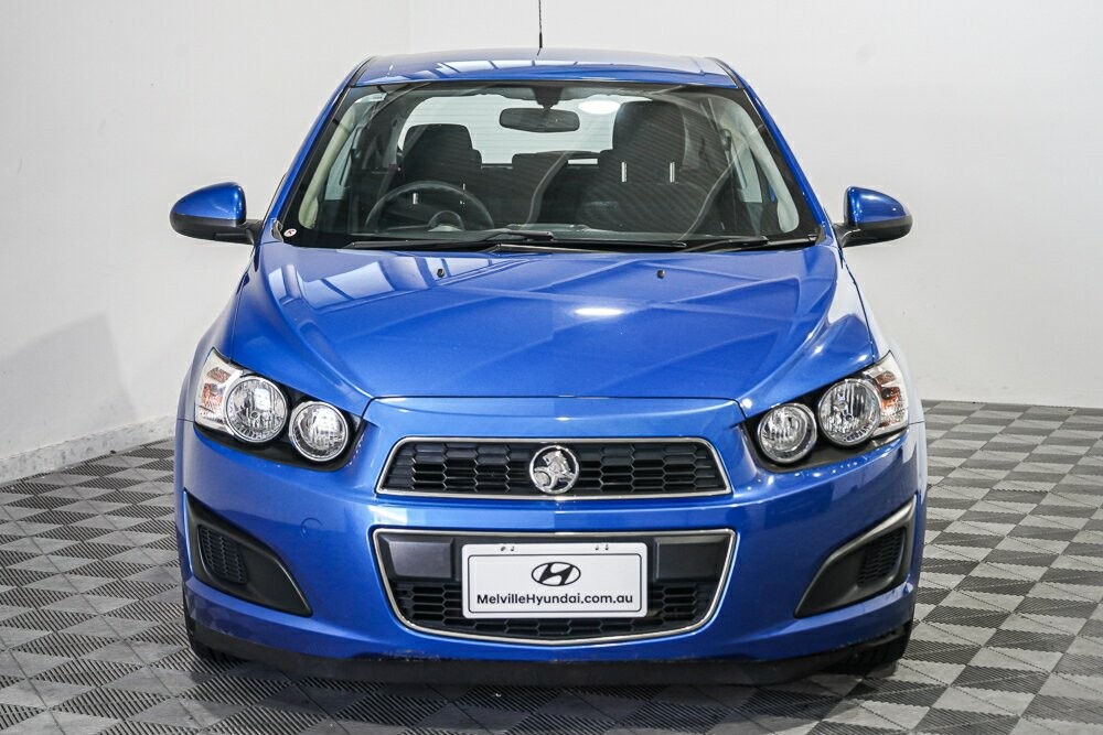 Holden Barina image 3