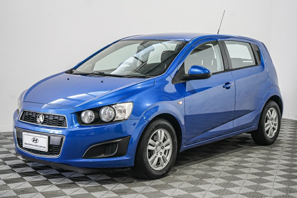 Holden Barina image 4