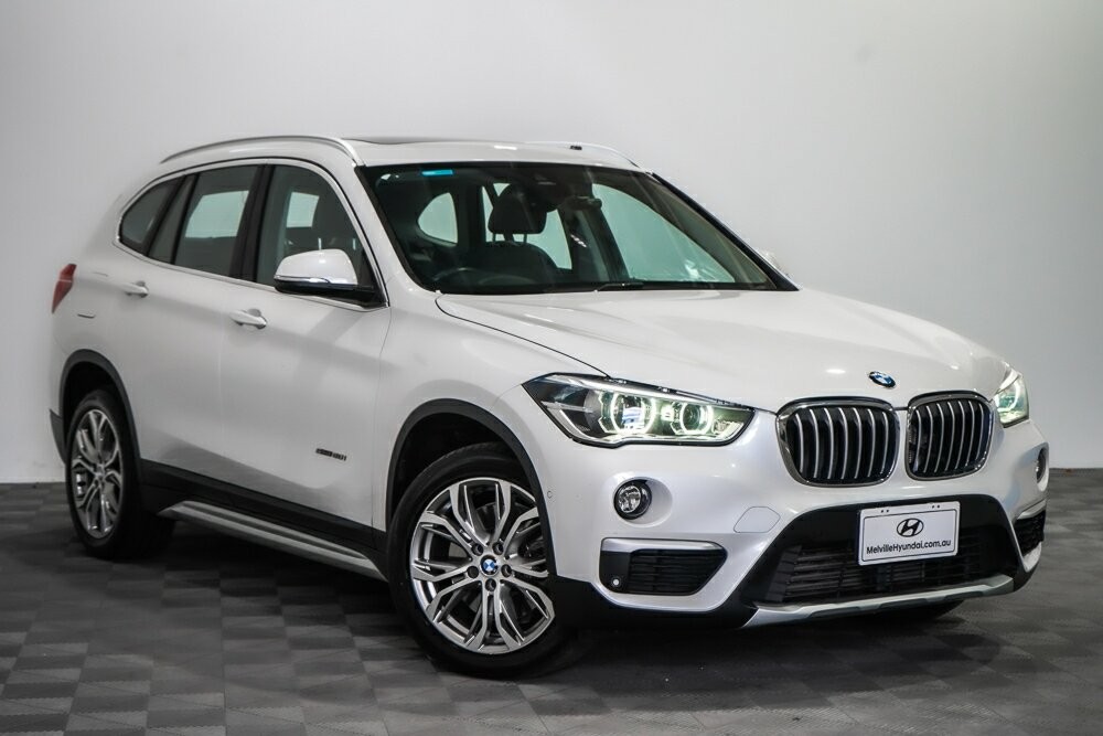 BMW X1 image 1