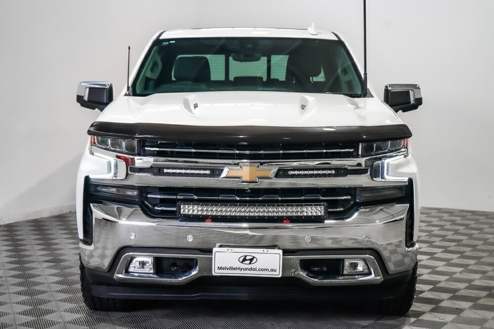 Chevrolet Silverado image 3