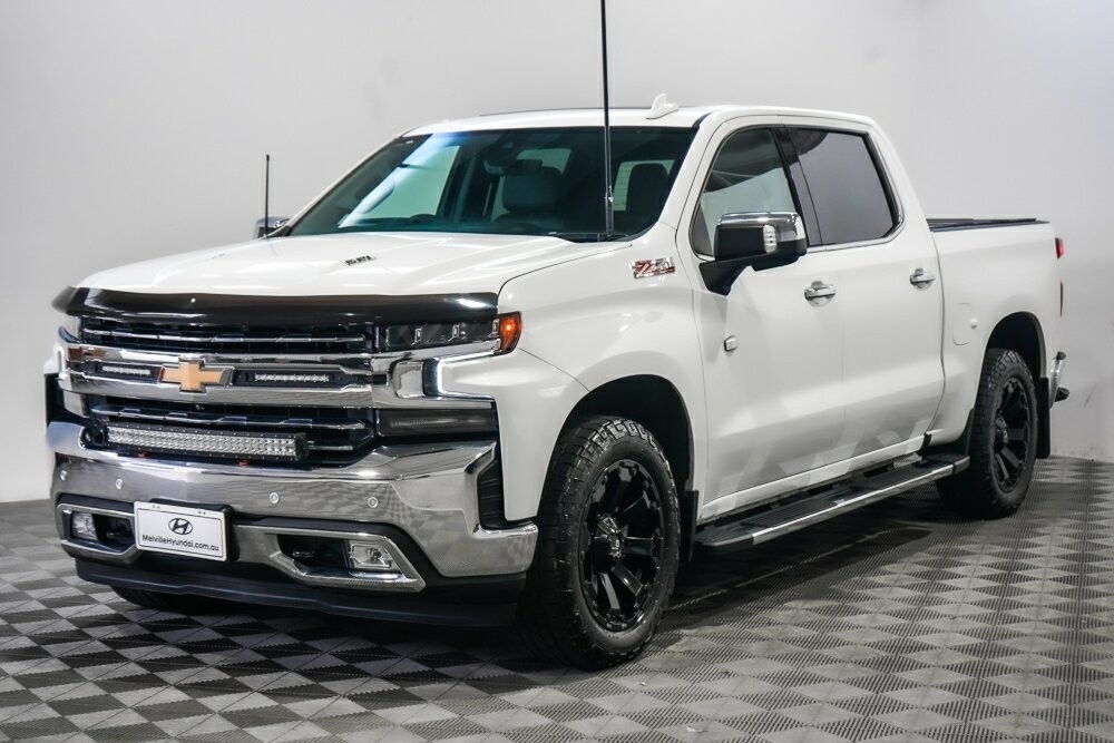 Chevrolet Silverado image 4