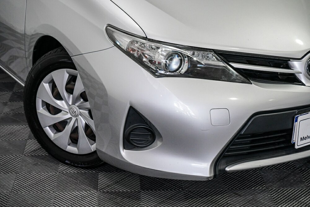 Toyota Corolla image 2
