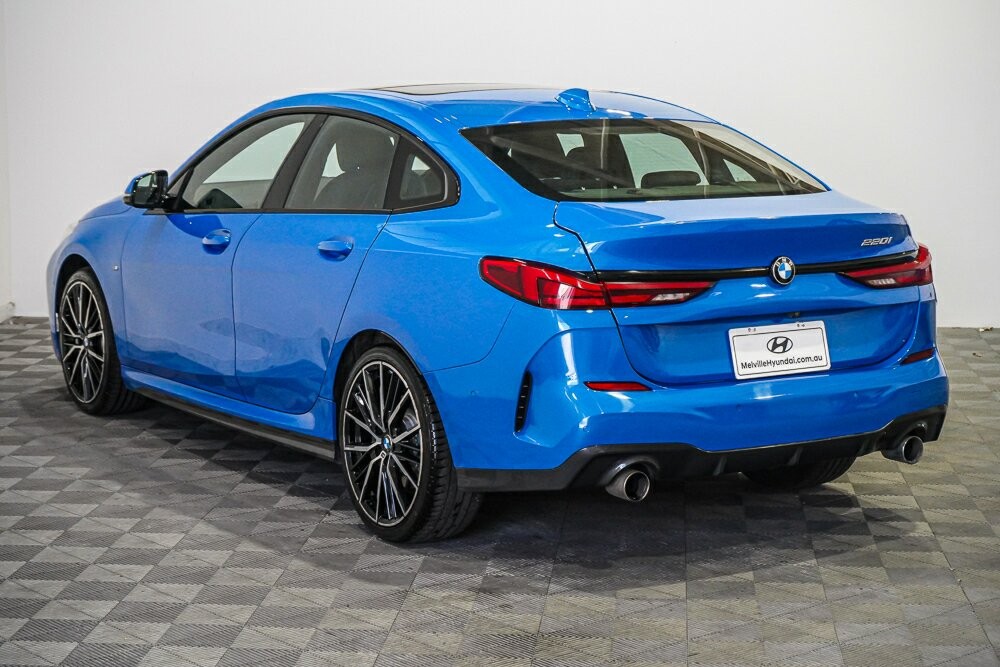 BMW 2 Series image 4