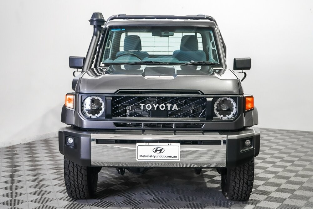 Toyota Landcruiser image 3
