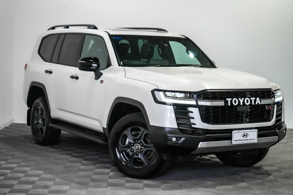 Toyota Landcruiser image 1