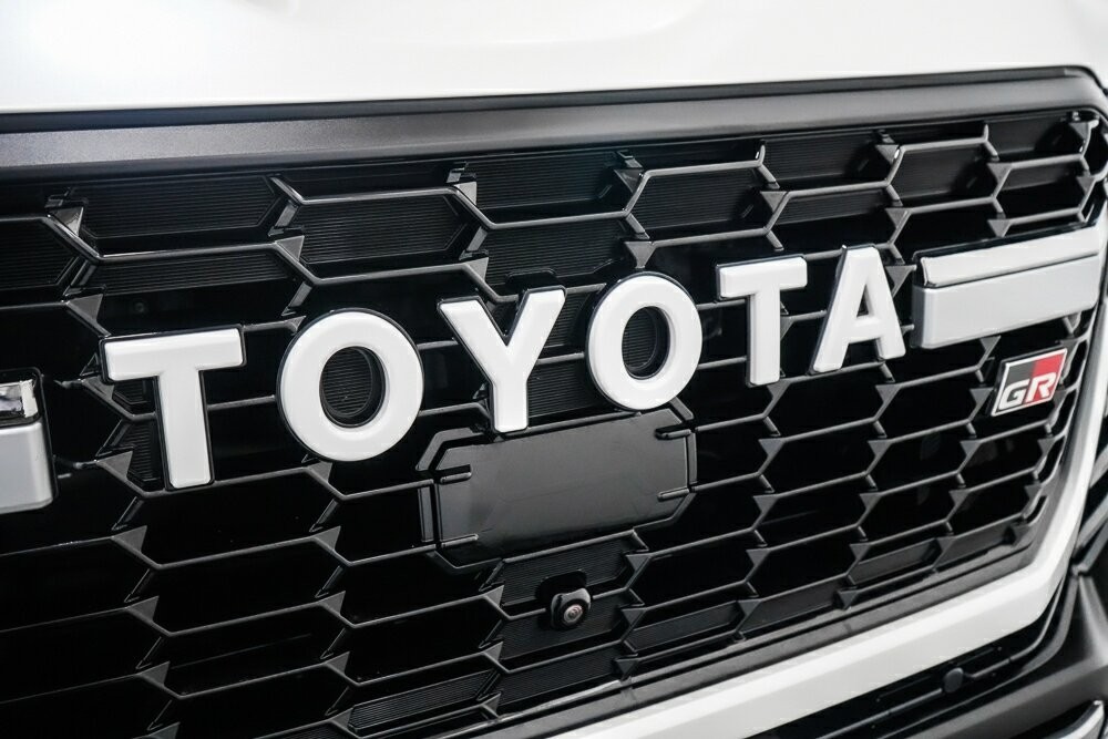 Toyota Landcruiser image 3