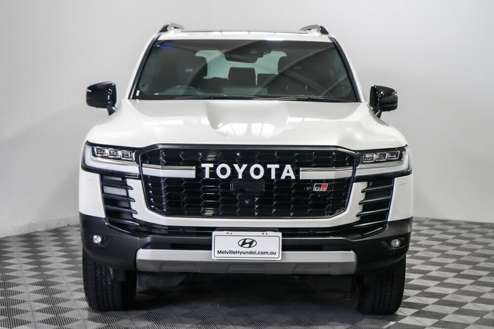 Toyota Landcruiser image 4