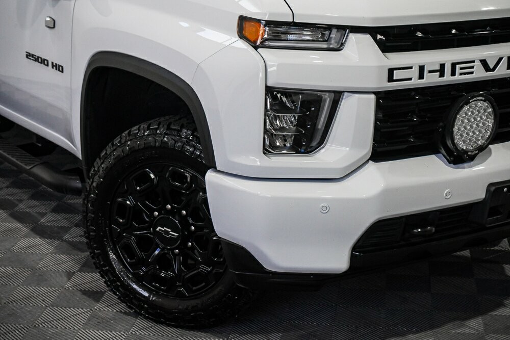 Chevrolet Silverado Hd image 2