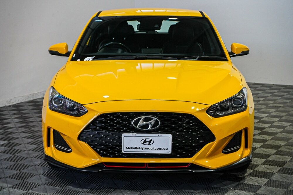 Hyundai Veloster image 3
