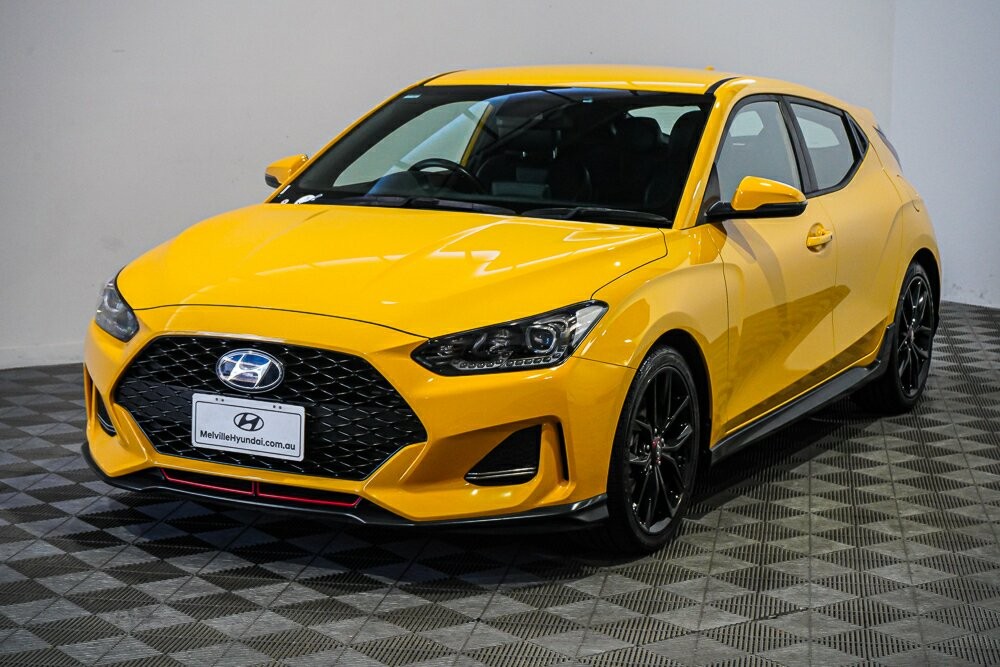 Hyundai Veloster image 4