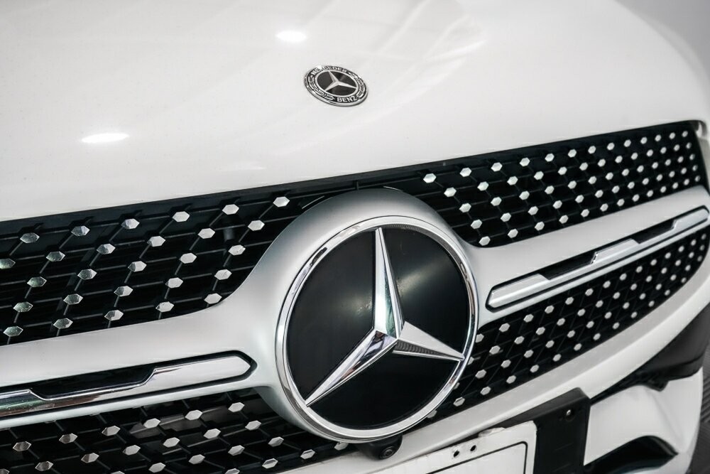 Mercedes Benz Glc-class image 3