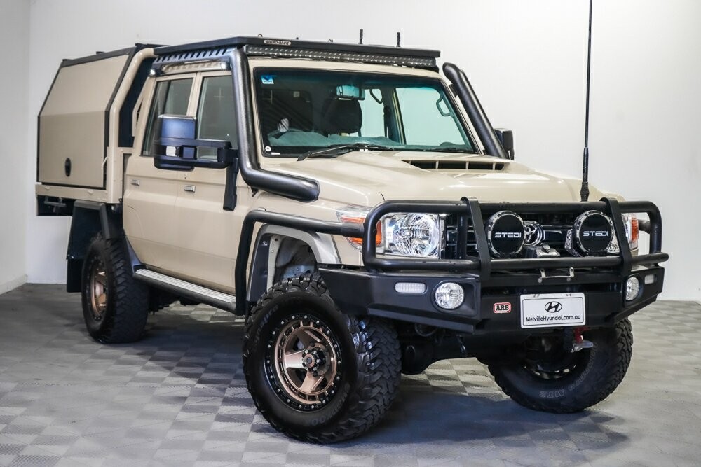 Toyota Landcruiser image 2