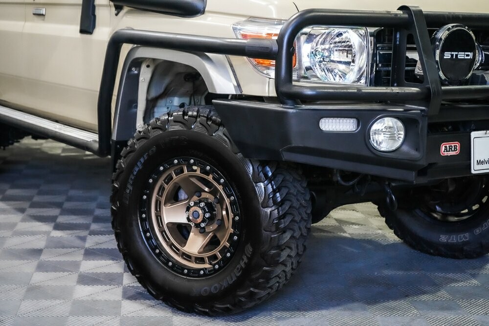 Toyota Landcruiser image 3