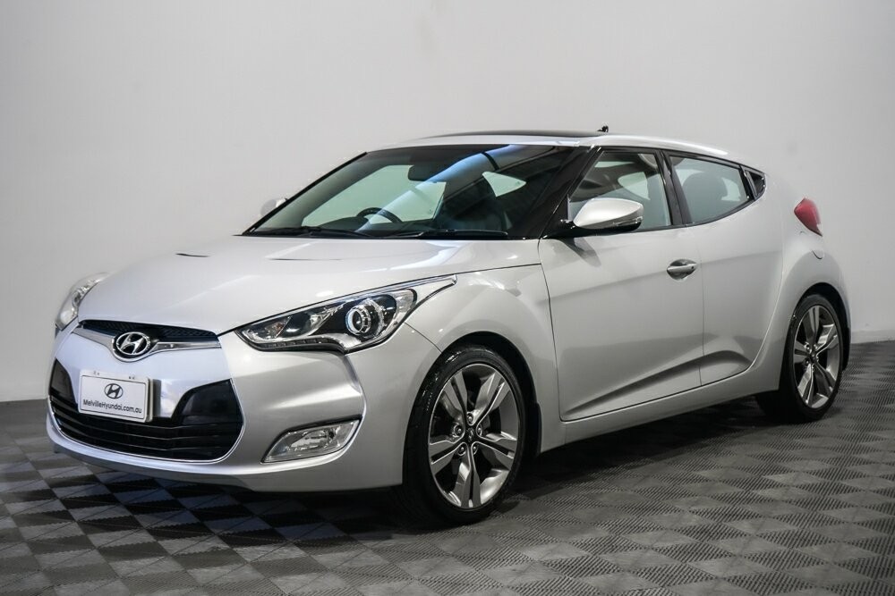 Hyundai Veloster image 4