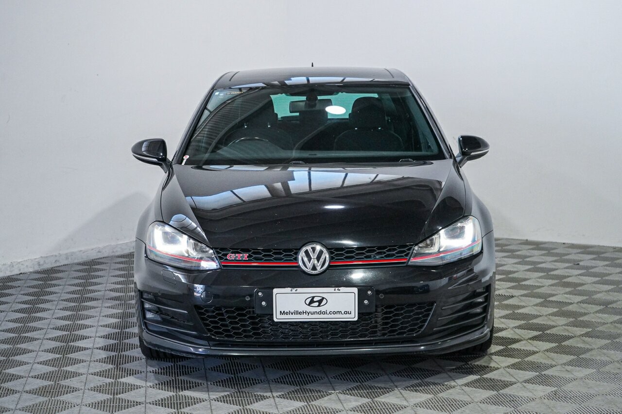 Volkswagen Golf image 3