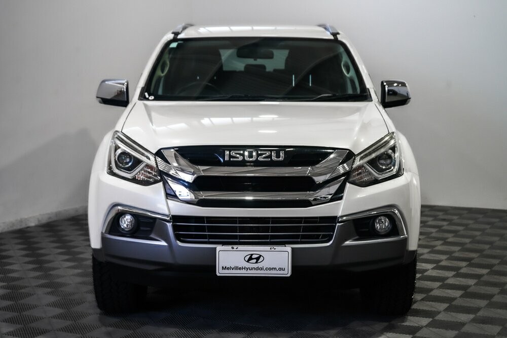 Isuzu Mu-x image 3