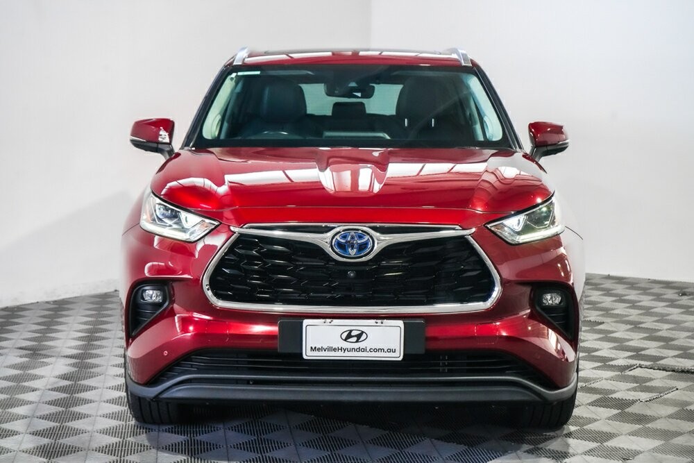 Toyota Kluger image 3