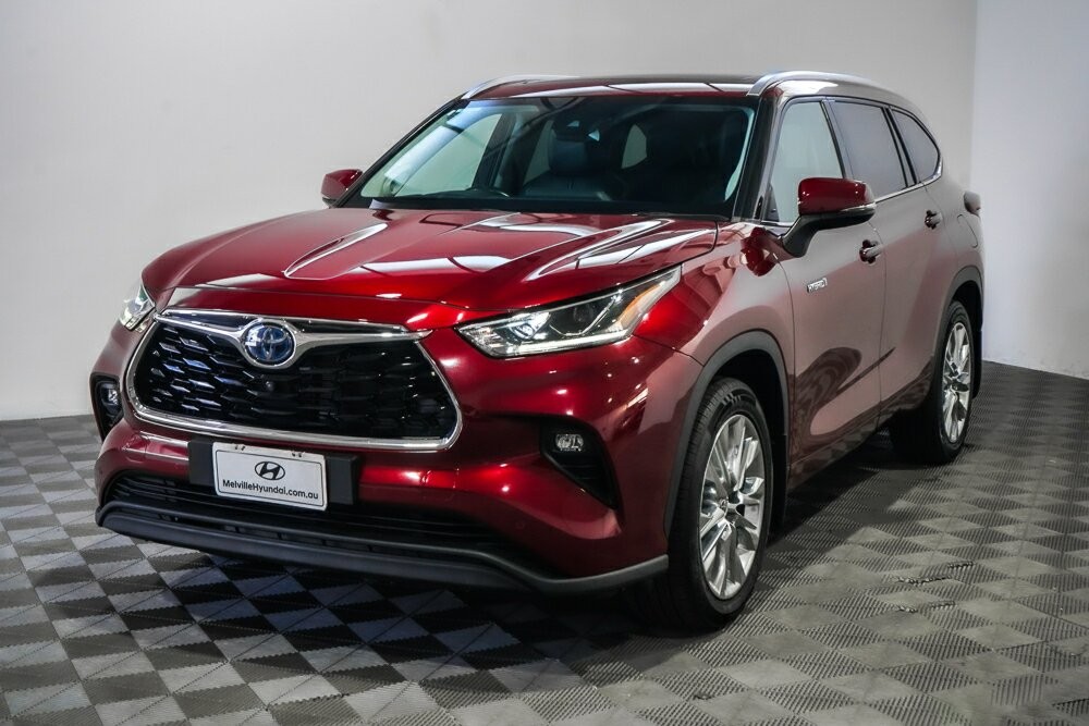 Toyota Kluger image 4