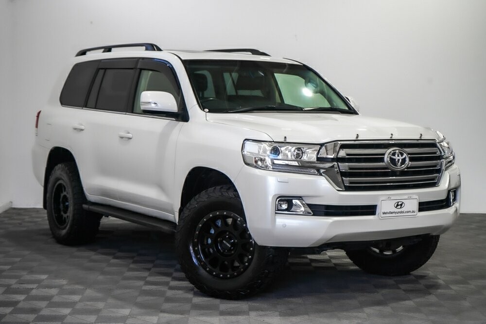 Toyota Landcruiser image 1