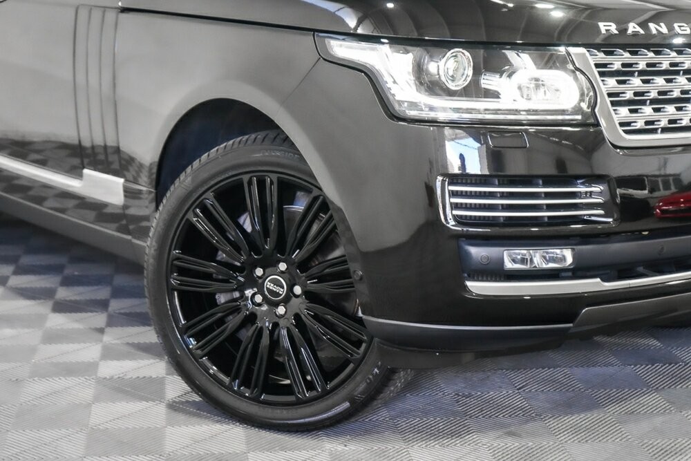 Land Rover Range Rover image 2