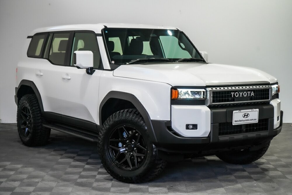 Toyota Landcruiser Prado image 1