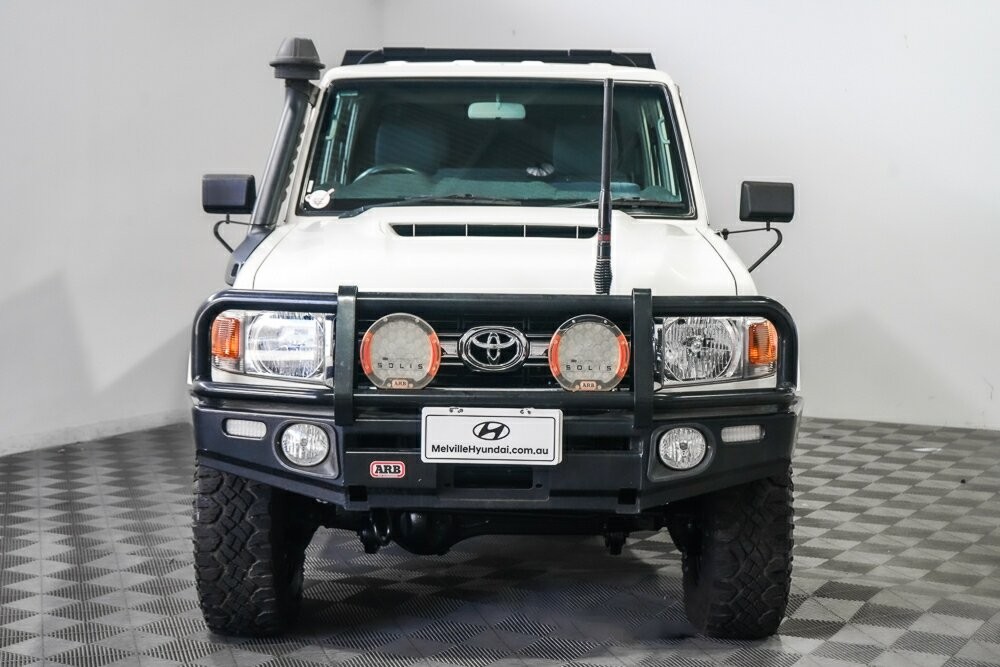 Toyota Landcruiser image 3