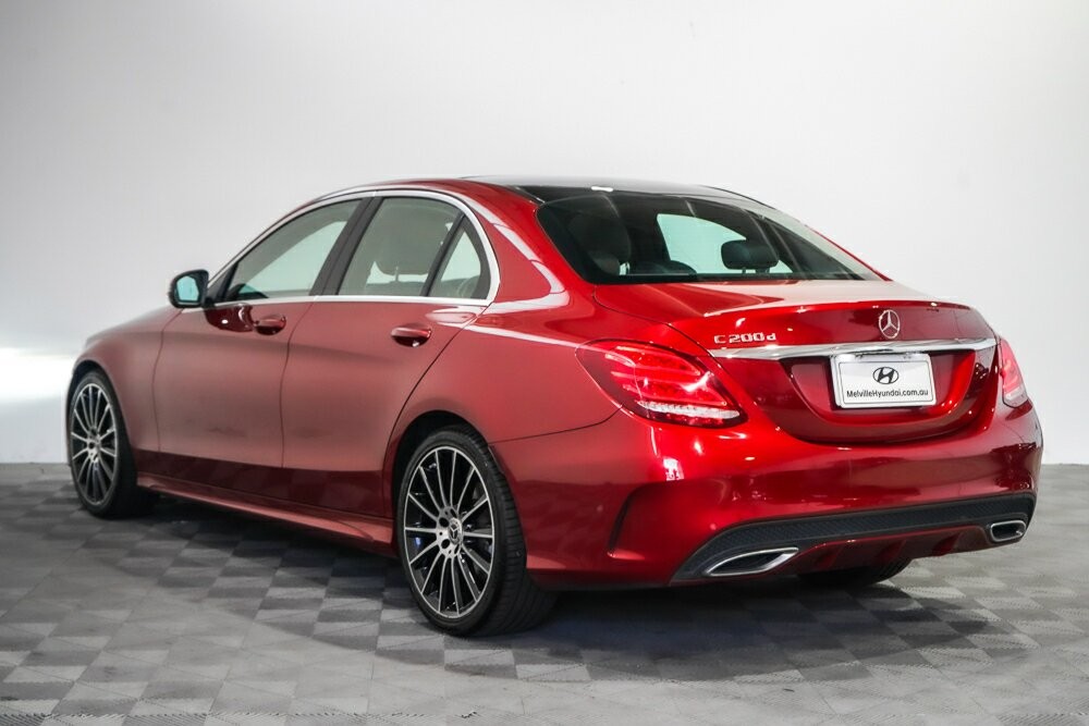 Mercedes Benz C-class image 4