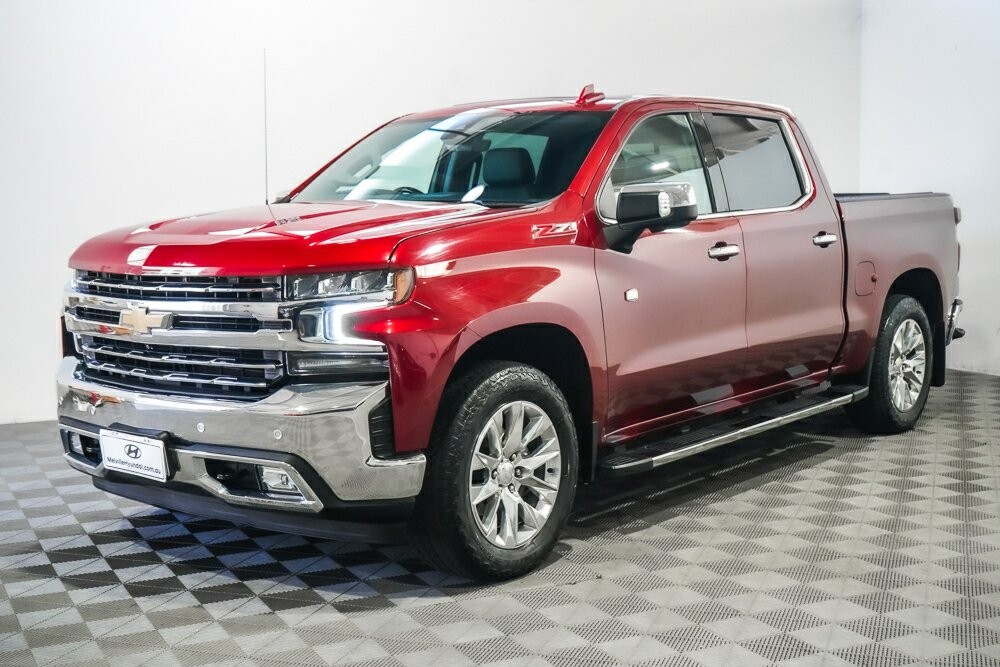 Chevrolet Silverado image 4