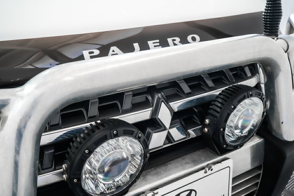 Mitsubishi Pajero image 3