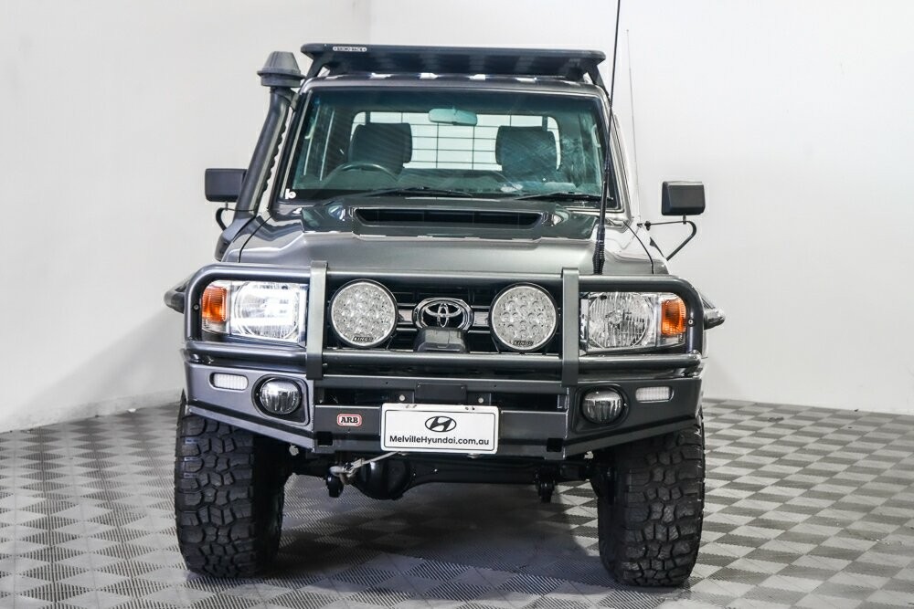 Toyota Landcruiser image 4