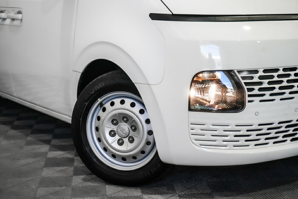 Hyundai Staria Load image 2