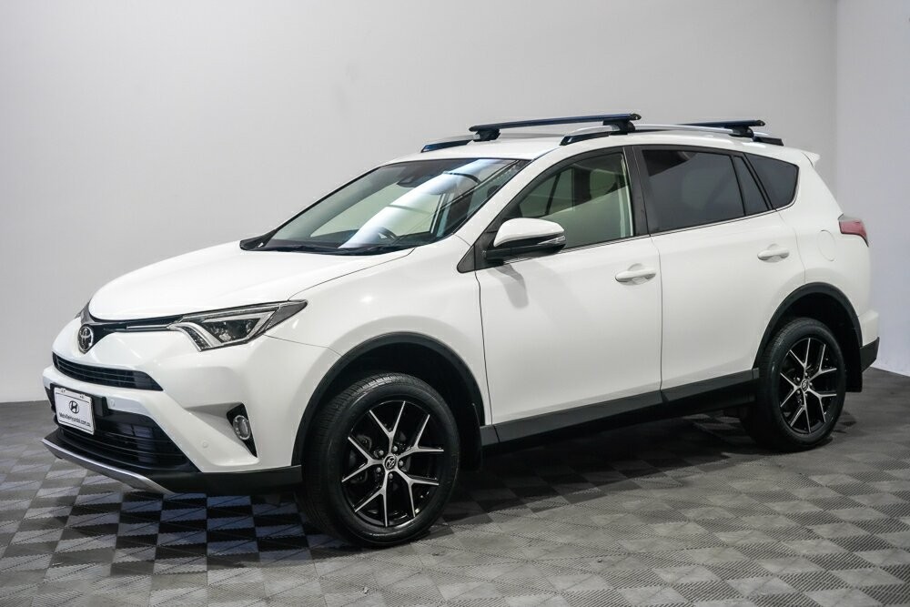 Toyota Rav4 image 4