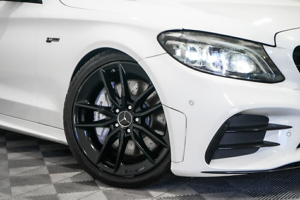 Mercedes Benz C-class image 2