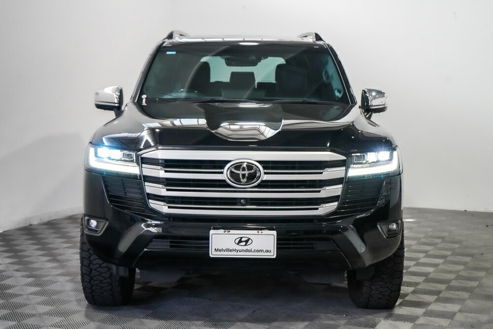 Toyota Landcruiser image 3