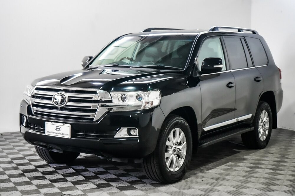 Toyota Landcruiser image 4