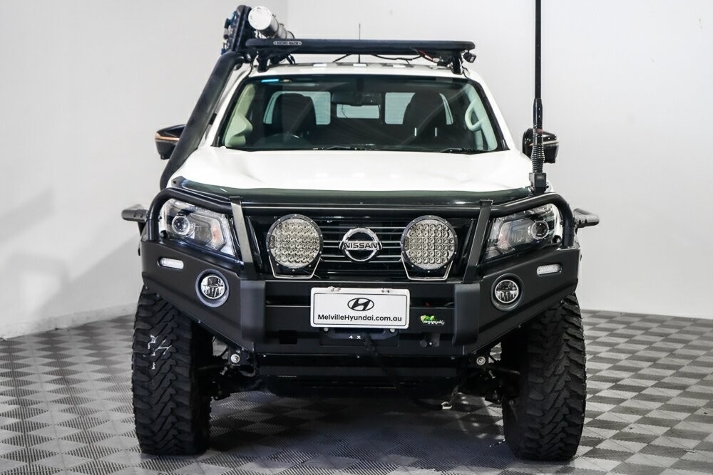 Nissan Navara image 4