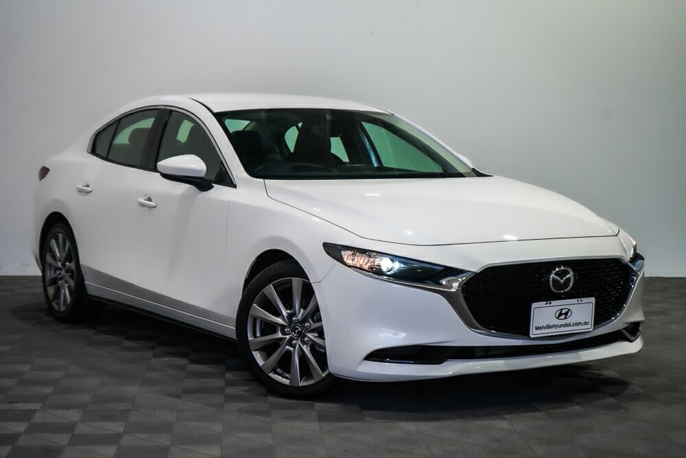 Mazda 3 image 1