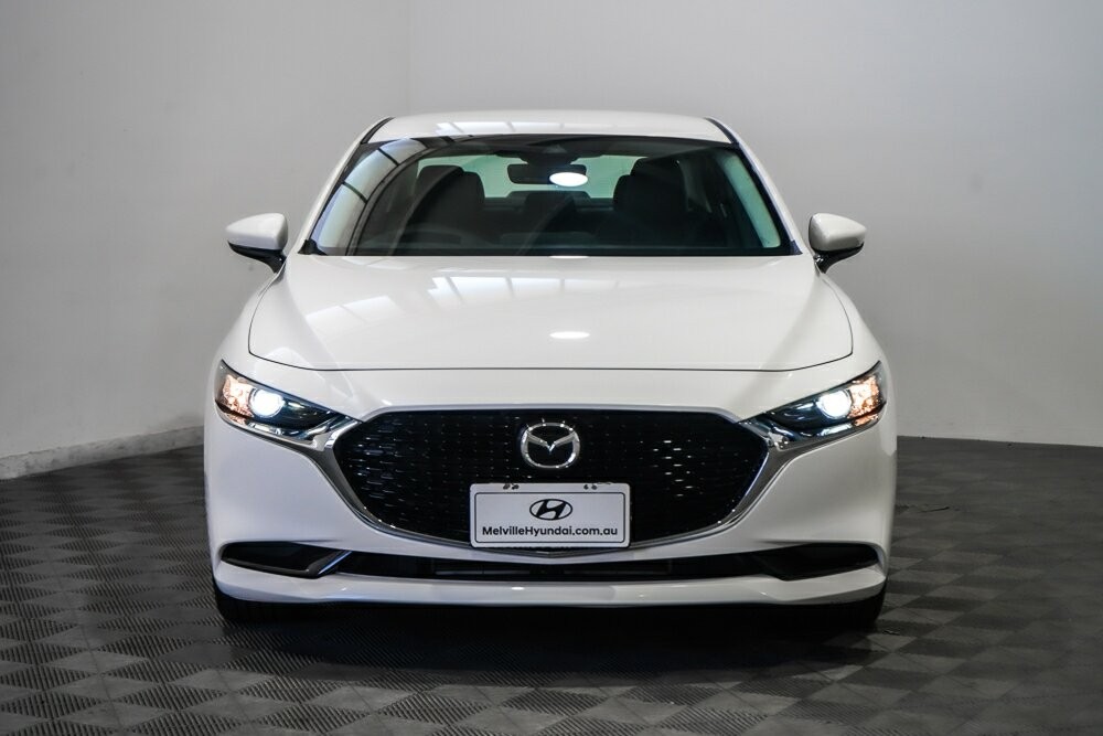 Mazda 3 image 3