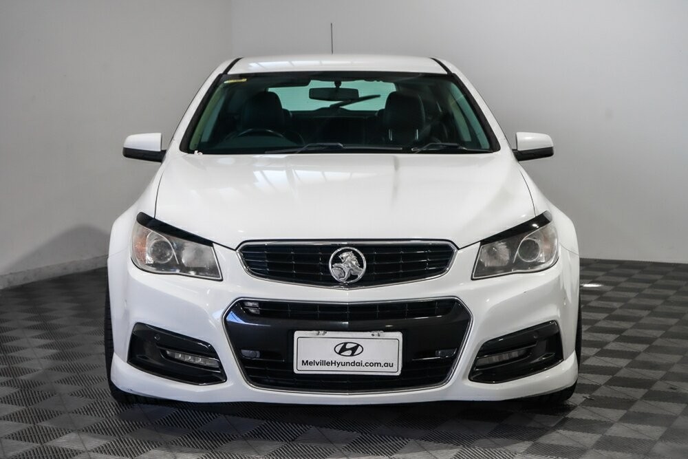 Holden Commodore image 2