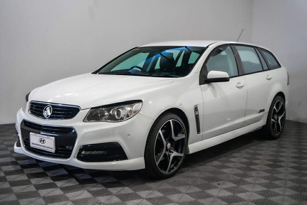 Holden Commodore image 3