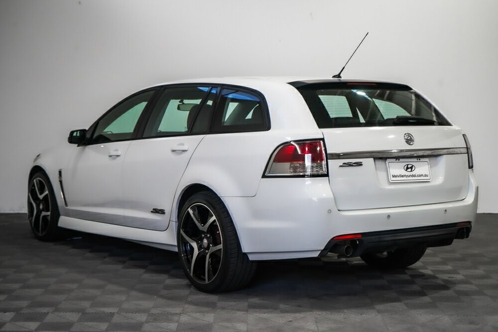 Holden Commodore image 4