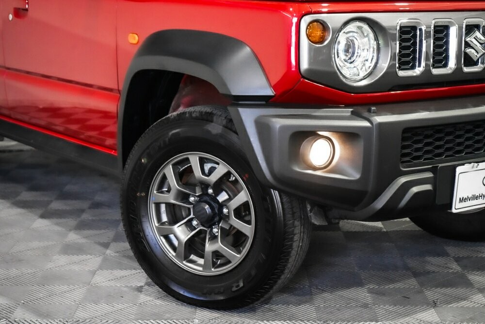 Suzuki Jimny image 2