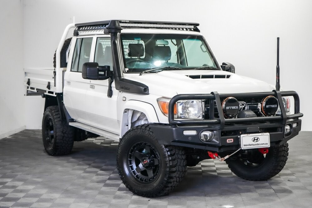 Toyota Landcruiser image 2