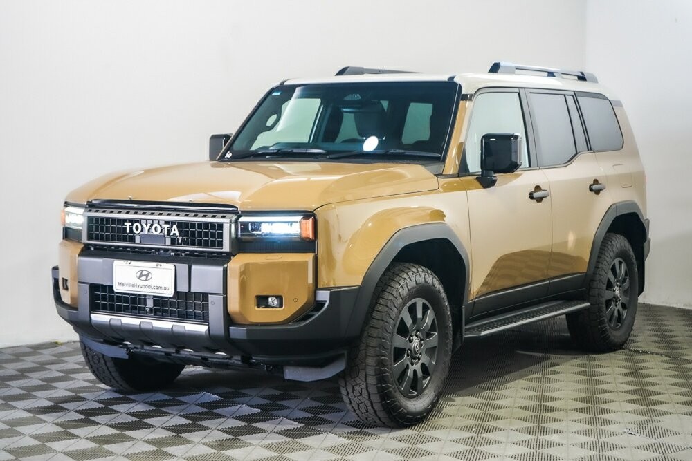 Toyota Landcruiser Prado image 4