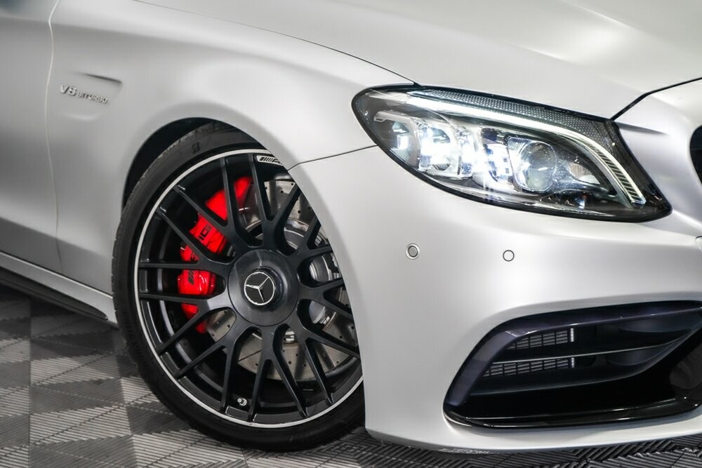 Mercedes Benz C-class image 2