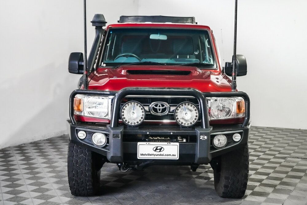 Toyota Landcruiser image 4