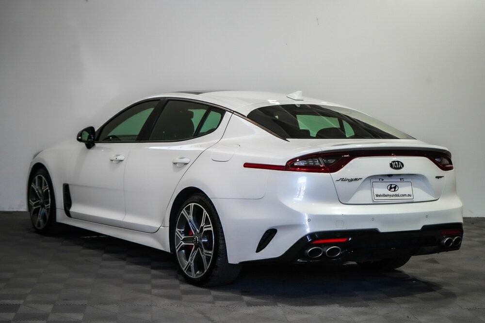 Kia Stinger image 4