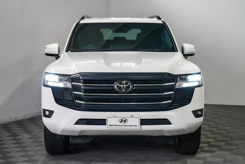 Toyota Landcruiser image 3